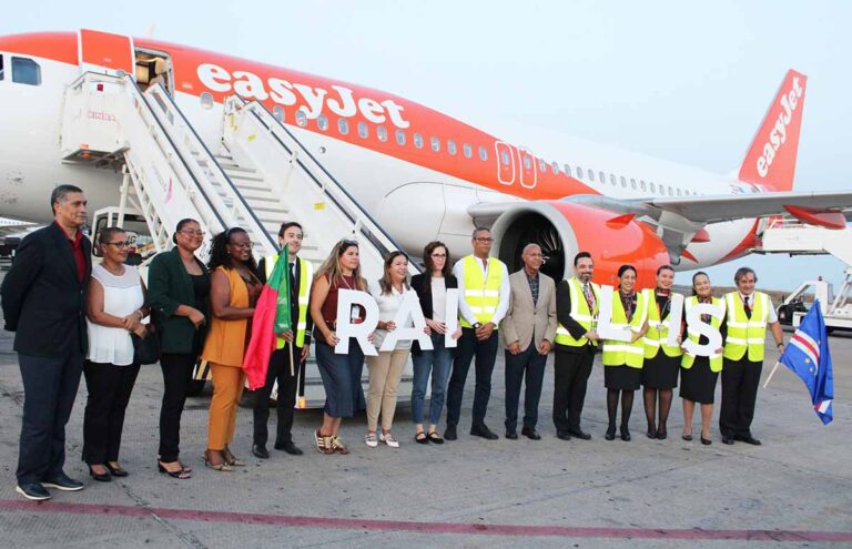 EasyJet inaugura nova rota de Lisboa para a Cidade da Praia, Cabo Verde EasyJet inaugura nova rota de Lisboa para a Cidade da Praia, Cabo Verde