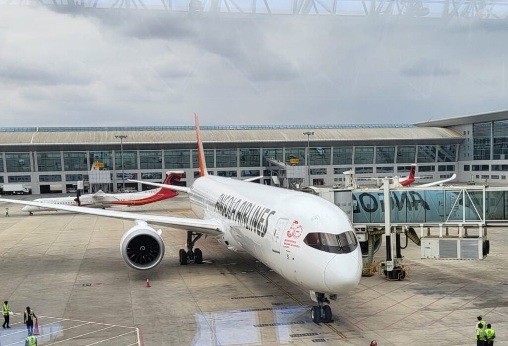 787-10 chega a Angola como um ícone nacional