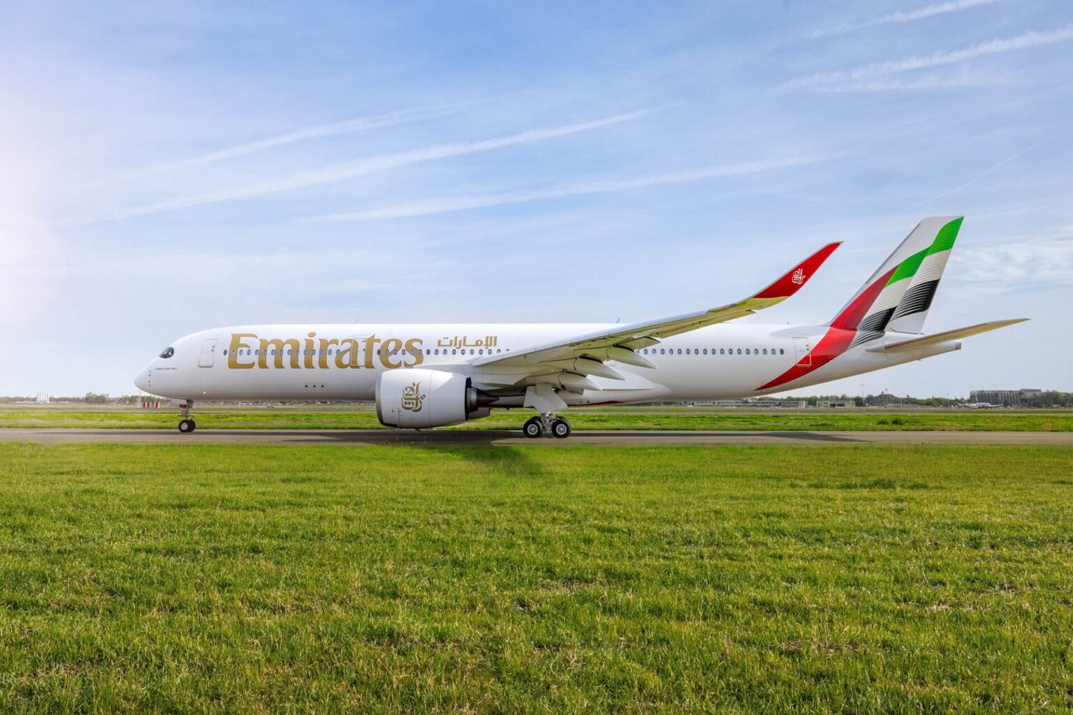 Emirates Fecha Acordo Estratégico com HSBC para Financiar Seis Aeronaves A350