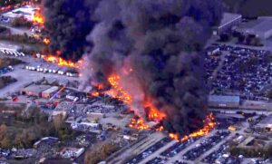 Tragédia em Louisville: Explosão de Avião Cargueiro da UPS Abala a Cidade