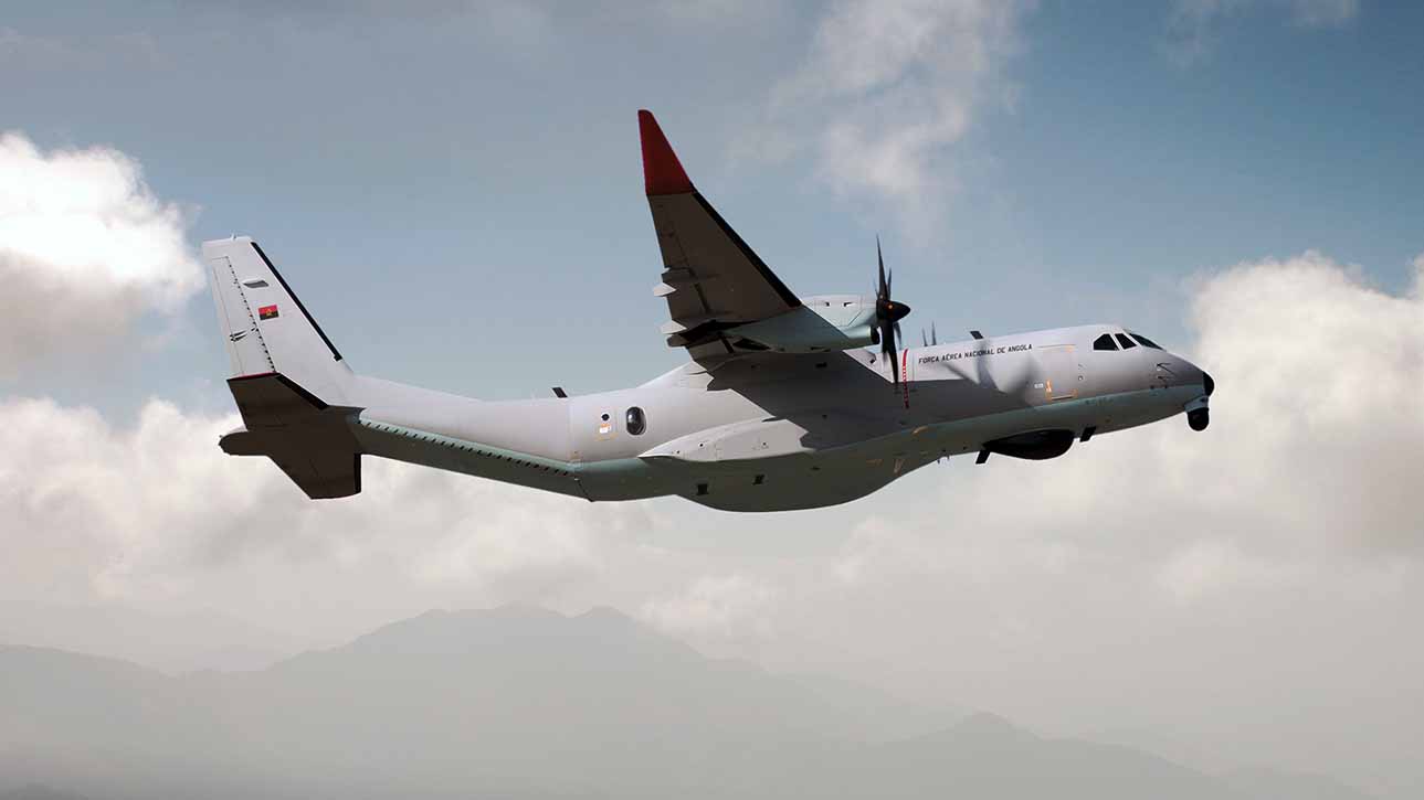Grupo Espanhol Colabora com a Força Aérea Nacional de Angola na Gestão Logística para Integração dos Novos Aviões C-295