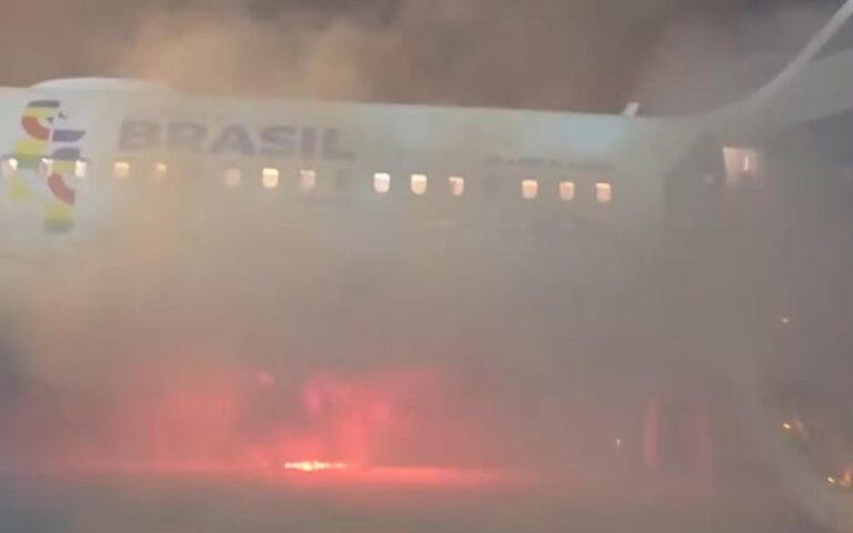 Latam Evacua Avião Após Incêndio em Esteira de Bagagens Latam Evacua Avião Após Incêndio em Esteira de Bagagens