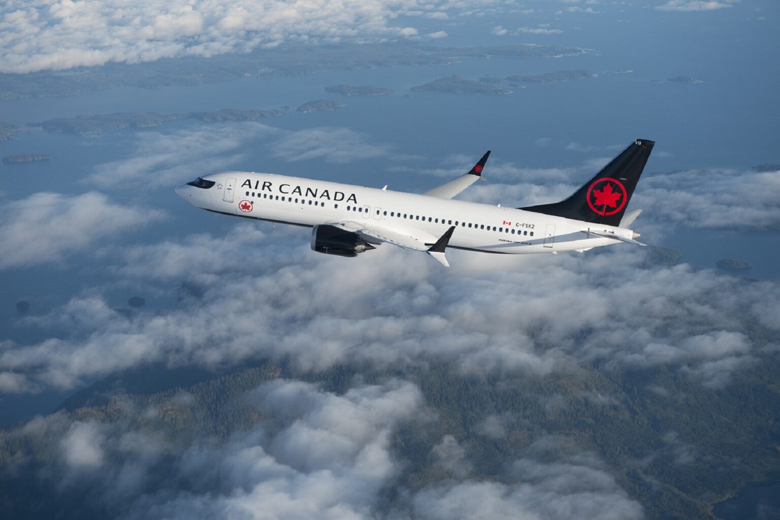 Air Canada Recebe com Entusiasmo o Primeiro de Cinco Novos Aeronaves 737-8 da Air Lease