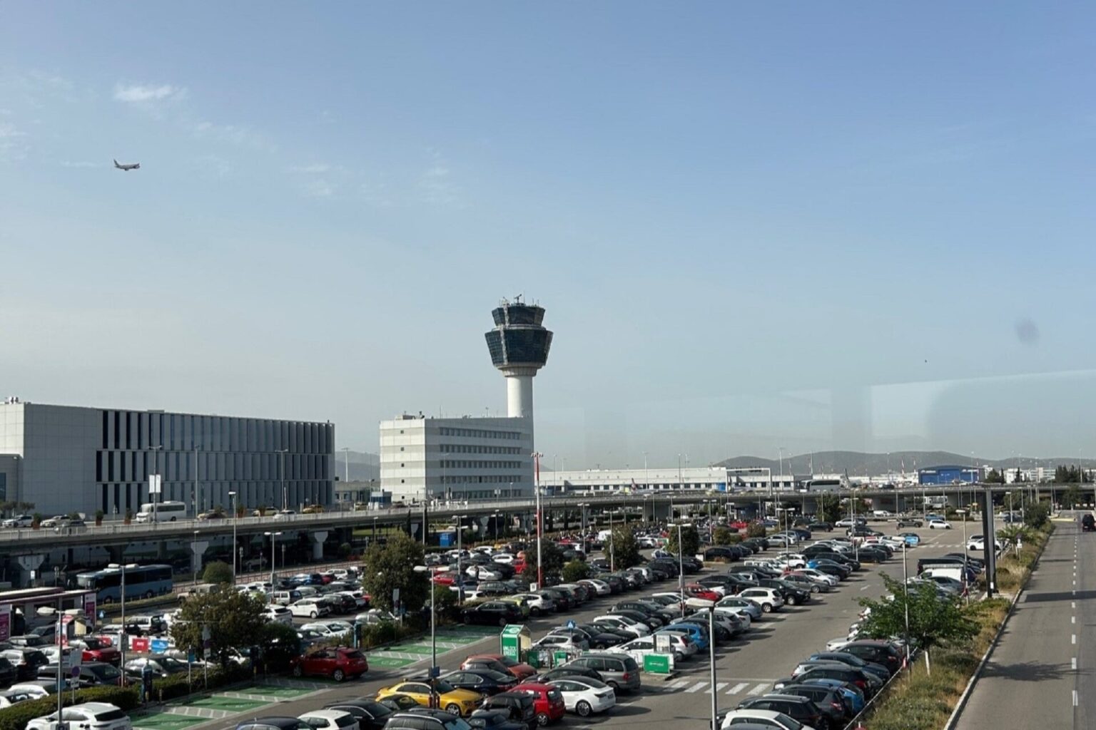 Chefe da Aviação Grega Renuncia Após Investigação sobre Interrupção de Comunicações Radiofônicas