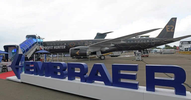 Colaboração Estratégica entre Embraer e Adani Impulsiona Montagem de Jatos na Índia