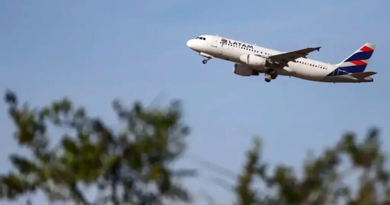 Latam Realiza Pouso de Emergência Após Explosão a Bordo – RO Acontece