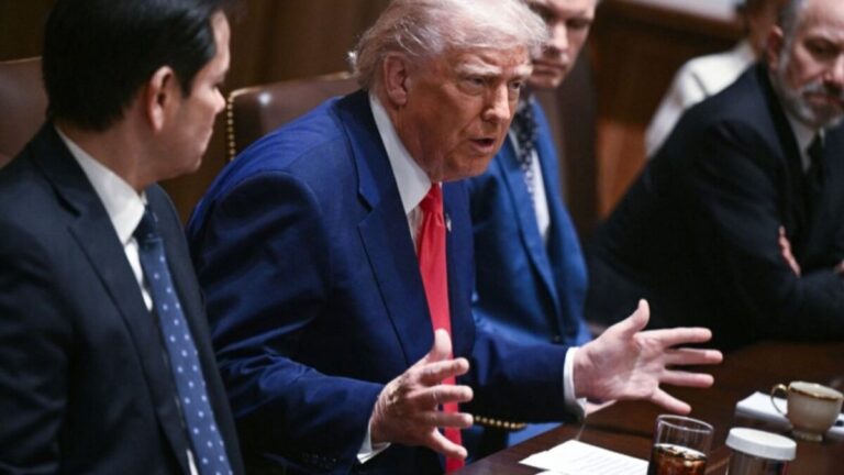 Trump autoriza a reativação do espaço aéreo comercial entre os Estados Unidos e a Venezuela Trump autoriza a reativação do espaço aéreo comercial entre os Estados Unidos e a Venezuela