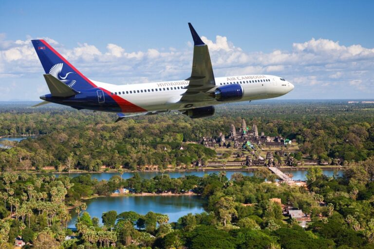 Air Camboja realiza sua primeira encomenda de até 20 aeronaves Boeing 737-8
