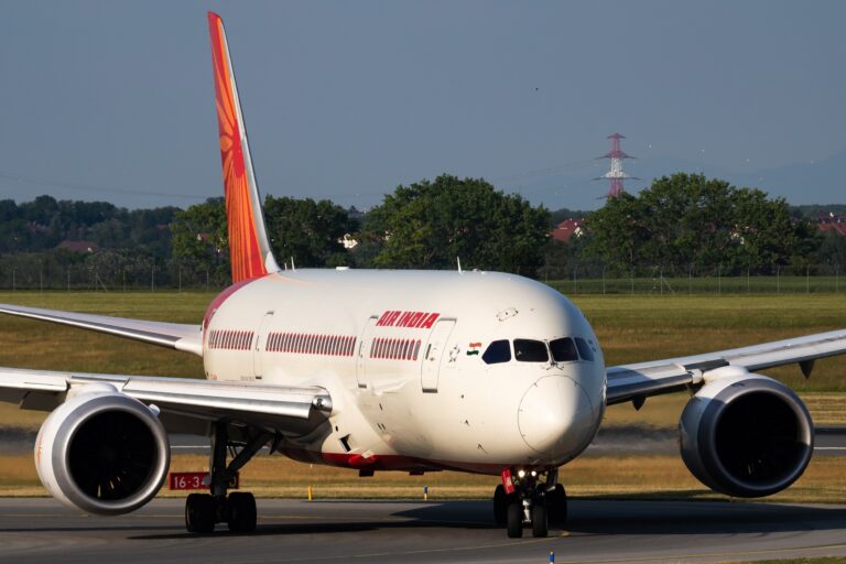 Air India Interrompe Voo do 787 Devido a Falha no Interruptor de Controle de Combustível Air India Interrompe Voo do 787 Devido a Falha no Interruptor de Controle de Combustível