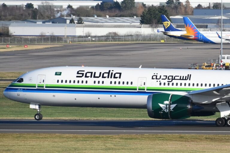 Arábia Saudita Avalia Considerável Aquisição de Aeronaves Boeing e Airbus, Revela Relatório Arábia Saudita Avalia Considerável Aquisição de Aeronaves Boeing e Airbus, Revela Relatório