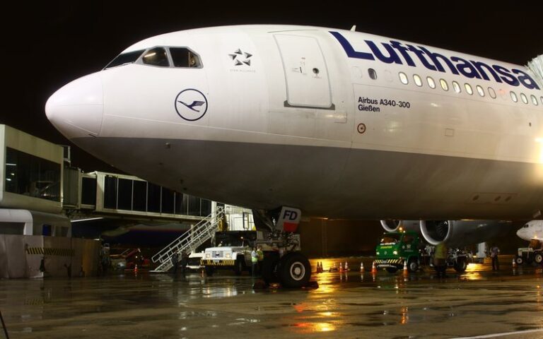 Lufthansa Desmonta Avião do Voo Inaugural ao Rio de Janeiro