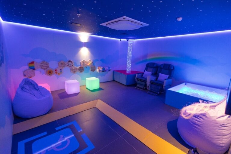 Motiva Aeroportos Lança Projeto para Implantação de Salas Multissensoriais em Aeroportos Brasileiros Motiva aeroportos sala multissensorial Aeroportos Brasil Sala Multissensorial inaugurada no Aeroporto Internacional de São Luís pela Motiva Aeroportos