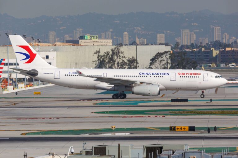 China Eastern Reestabelece Rota Direta Xangai-Estocolmo Após Seis Anos de Hiato