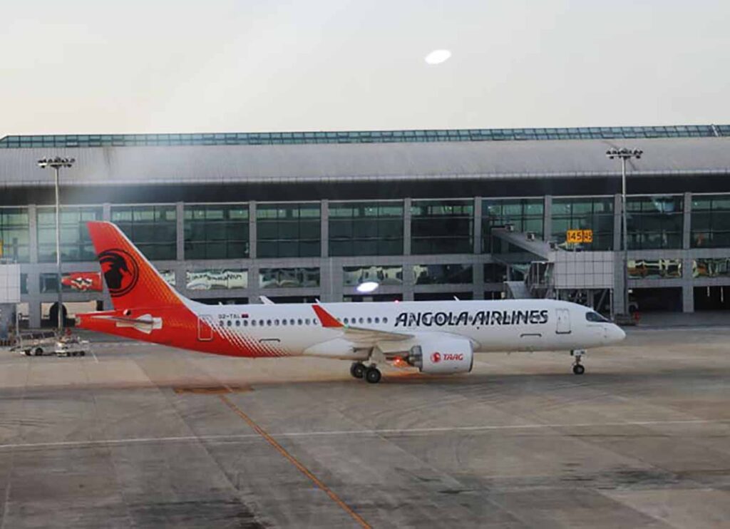 TAAG Expande sua Frota com o Sexto Airbus A220-300, Potencializando a Conectividade Regional